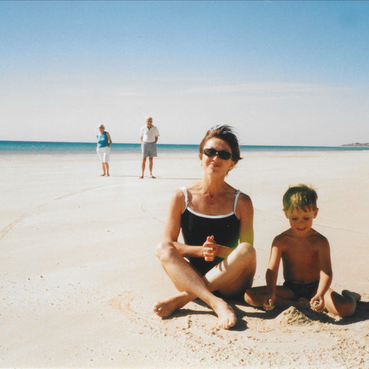 (CGD004) LEVOS - Moments EP